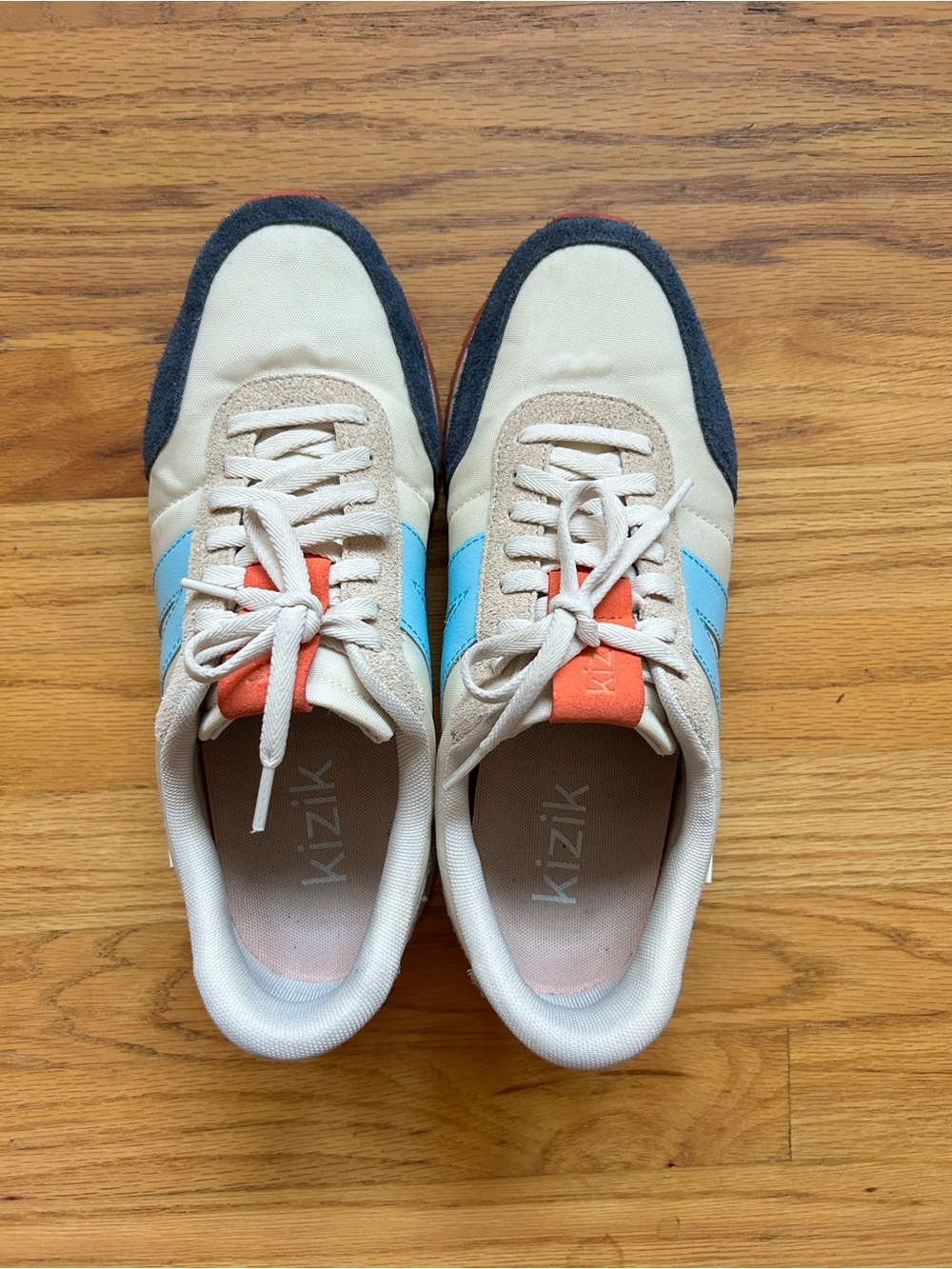 Women’s Beige & Blue Low-Top Sneaker with Coral Accents - Kizik